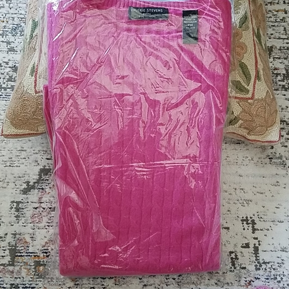 Valerie Steven's cashmere sweater two ply - Picture 4 of 4